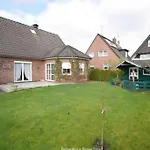 Haus Roter In Hooksiel * شيلينغ