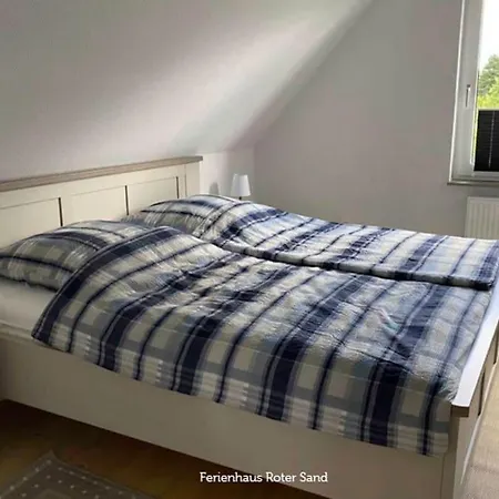 Haus Roter In Hooksiel Schillig